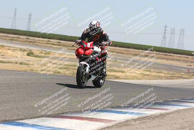 media/Aug-04-2024-TrackDaz (Sun) [[e1ff0814b6]]/Group B/1220pm (Wheelie Bump)/